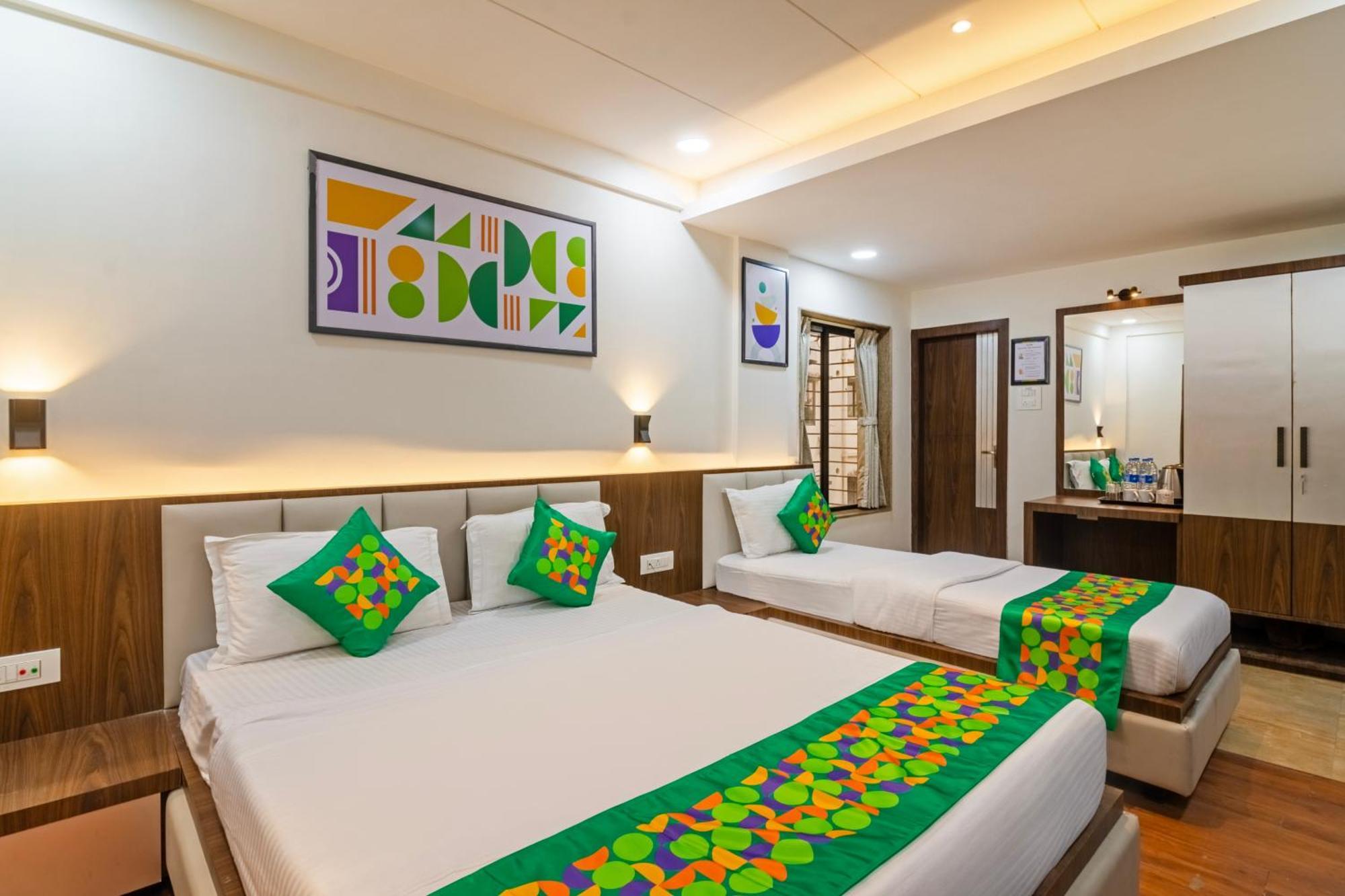 Treebo Petals Banquet & Suites - Kalkutta Kültér fotó